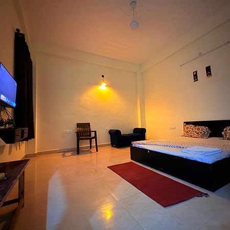 Atulyam Stays Sushant Golf City 勒克瑙 外观 照片