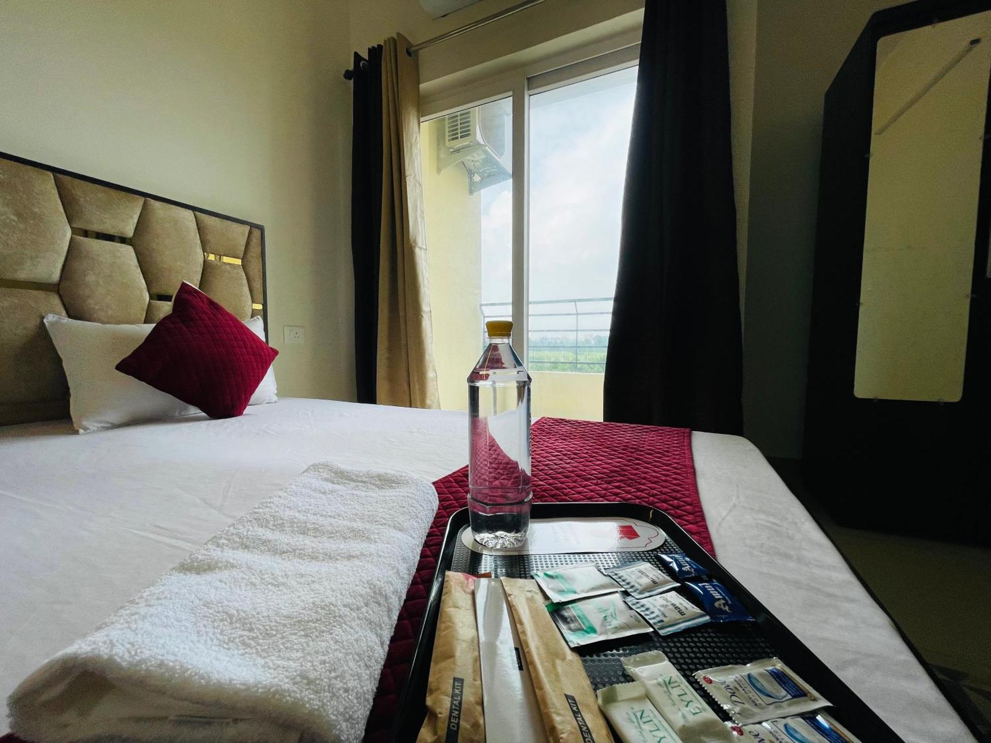 Atulyam Stays Sushant Golf City 勒克瑙 外观 照片